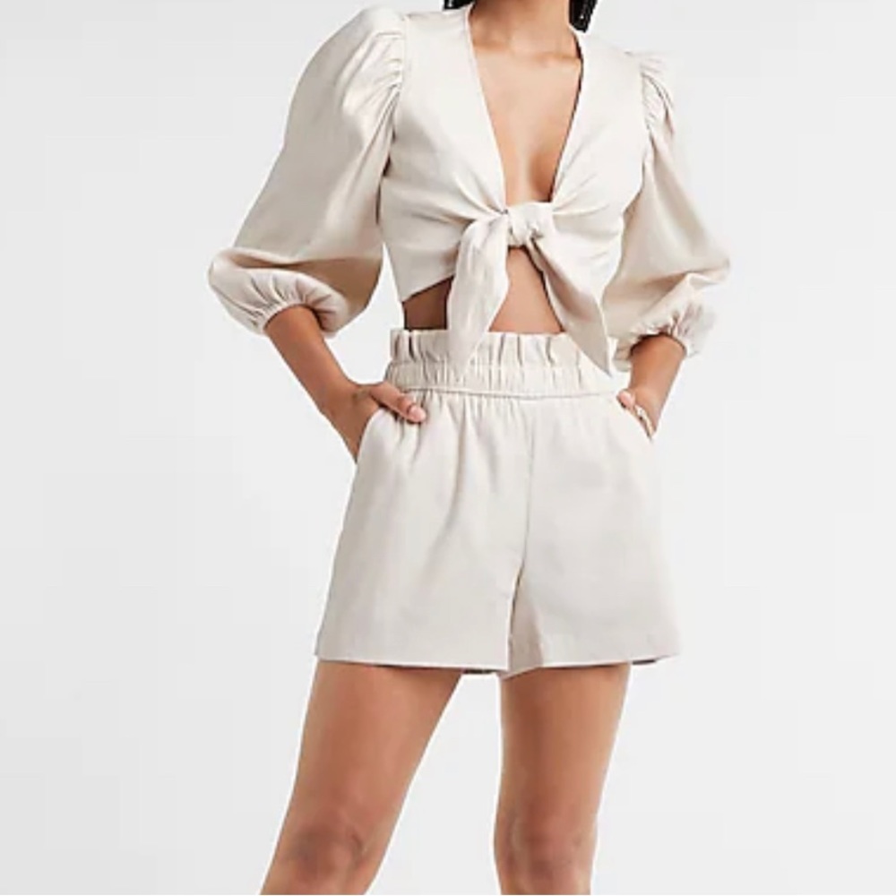 Express Linen sparkly paperbag high waisted shorts, size small